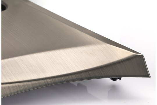 Brushing surface finish